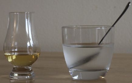 Какво пият уиски и снек - Преглед на храни и напитки
