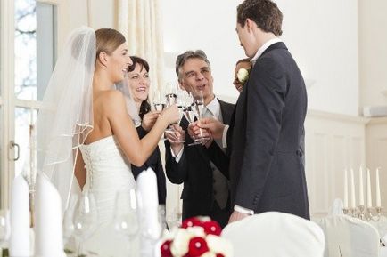 Pozravleniya думи и благодарност на сватбата на родителите на булката, младоженеца, в проза, поезия