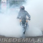 Stantrayding калявам каучук като мотоциклет baykademiya