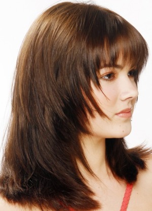 Косенето Aurora на средна снимки за коса и техника производителност, които ще се подходи към този подстригване