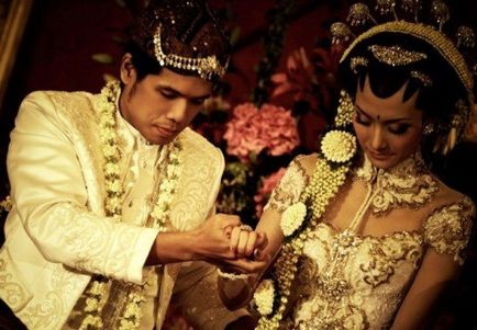 Сватбена рокля топ 10 на най-красивите сватби в цял свят