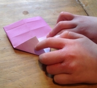 Сватбени сърца, направени от хартия с ръце майсторски