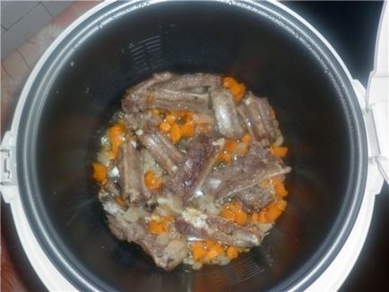 Ребърца в multivarka и задушени картофи (картофи) Свински ребра в multivarka с картофите и задушени