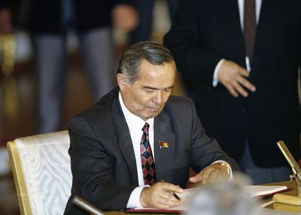 Починал узбекски президент Ислам Каримов - РИА Новости