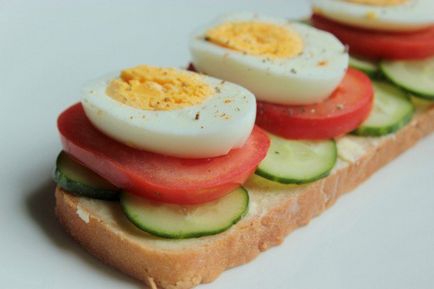 Студени сандвичи са бърз и лесен закуска