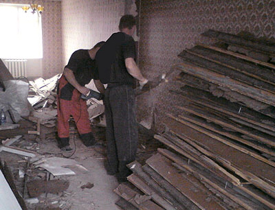 Замяна и ремонт на пода в старите начини на Хрушчов база възстановяване