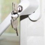 Ключалката на вратата на хладилника се пази от деца