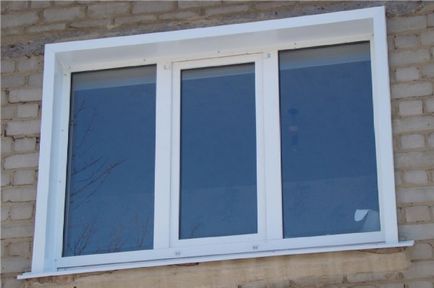 Как да украсят склоновете на прозорците отвътре и отвън, като най-добрия кадър обшивки, ръчен, видео и снимки
