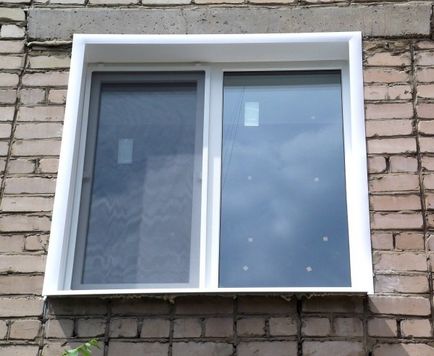 Как да украсят склоновете на прозорците отвътре и отвън, като най-добрия кадър обшивки, ръчен, видео и снимки