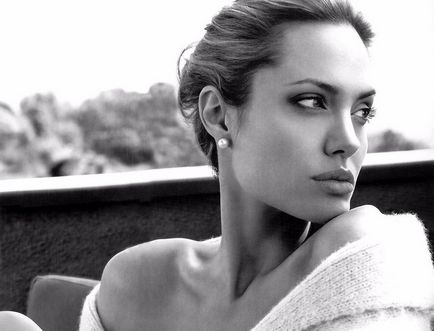 Какво се случи с Анджелина Джоли
