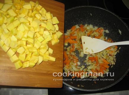 Тиквички задушени (лук, моркови, домати и червен пипер) - готвене за мъже