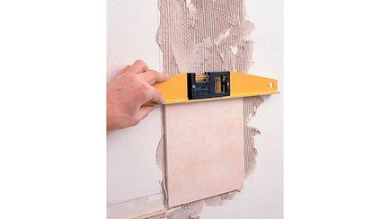 Как се лепят плочките на стената правилно