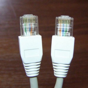 Как да се спъвам кабел за интернет-редовно, 8 проводника, по-голямата у дома