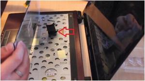Как да разглобявате лаптоп ASUS x53s и да го почистите от прах