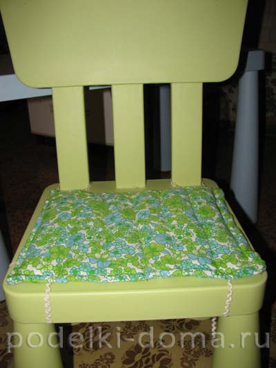 Как да шият възглавницата на един стол, една кутия с идеи и семинари