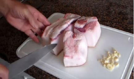 Как да туршия у дома свинска мас в саламура вкусно и бързо