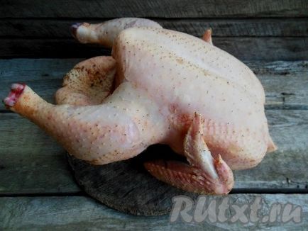 Пиле в собствен сок във фурната - рецептата със снимка