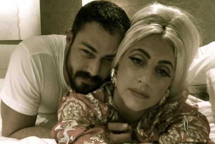 Лейди Гага и Тейлър Кини, сватба и други подробности от личния си живот, новини и снимка 2017
