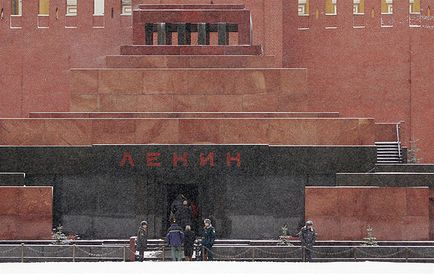 Ленин храна за вкъщи, вместо на тялото на лидера в мавзолея е кукла, история, общество, аргументи и факти