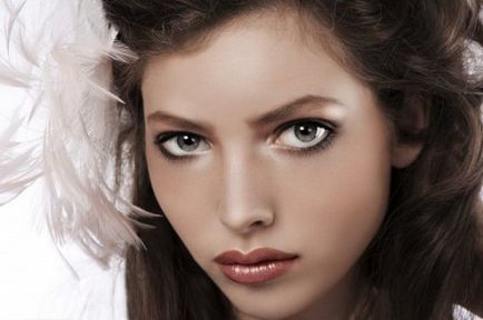 Грим за кафяви коси жени - за да изберете цвета на очите