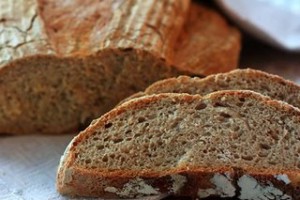 Маска за коса от ръжен хляб у дома - най-добрите рецепти
