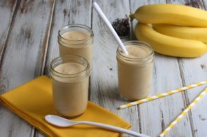 Мляко коктейл с банан (обикновен, със сладолед) рецепти