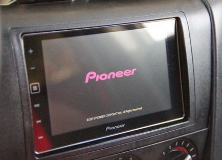 Pioneer преглед SPH-da120, монтаж, свързване и настройка, коментари