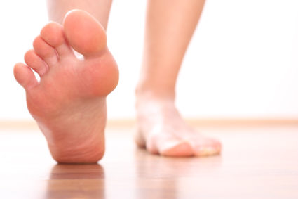 Плоски крака при възрастни, лекувани у дома, което предлага