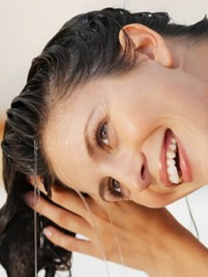 Репей и снимка на растежа на косата добър репей масло за укрепване и възстановяване на коса