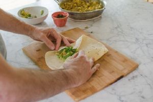 Shawarma у дома - стъпка по стъпка рецепта със снимки и видео