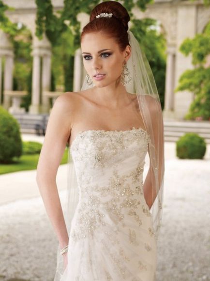 Кристали, мъниста, камъни Сваровски - стилни елементи на сватбена рокля