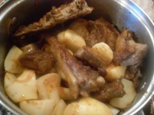 Задушени картофи с патица (задушени картофи с патица) Задушени картофи с патица