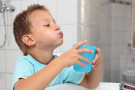 Премахване на млечните зъби при деца, ако болезнени последици