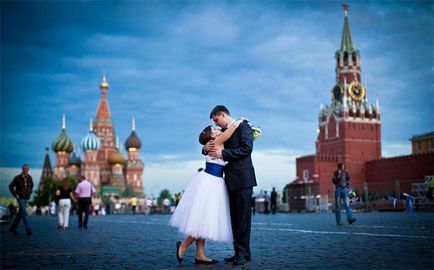 Път сватба разходка в Москва класически имоти на тихи и запазени места