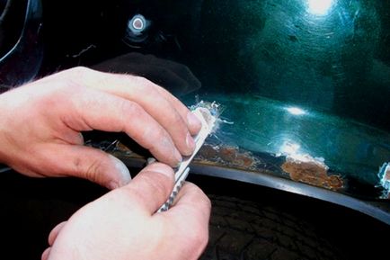Как да премахнете ръжда от каросерията на автомобила
