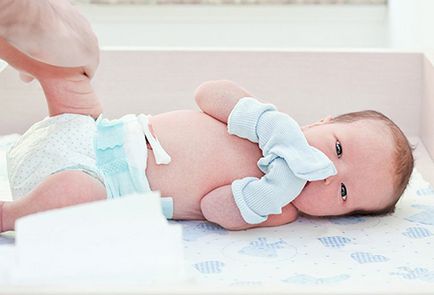 Как да се справят с пъпа на новороденото