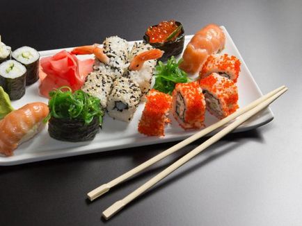 Как да се хранят с клечки за суши