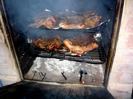 Smokehouse пушена ръцете си рисунки