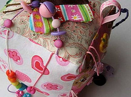 Месец с ръцете си Месец с ръцете си