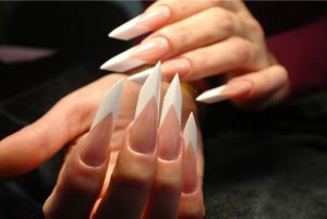 Както увеличаване гел нокти