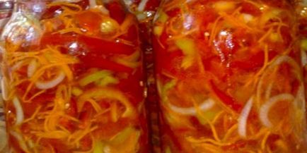 Салата с домати и краставици пипер