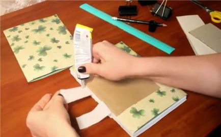 Notepad с ръце от А до Я (си) Notepad с ръцете си от А до Я