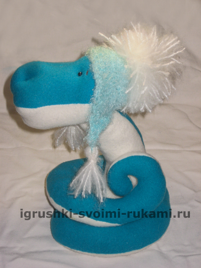 Toy змия с ръцете си модел семинар, играчки със собствените си ръце (играчка) Toy змия с ръцете си модел семинар, играчки със собствените си ръце