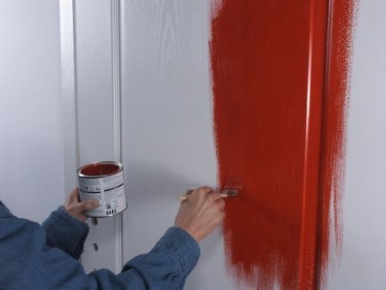 Как да рисувате интериорни врати с ръцете си