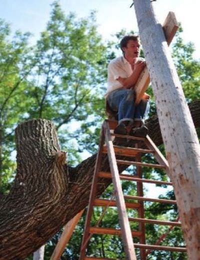 Как да се изгради къща на дърво