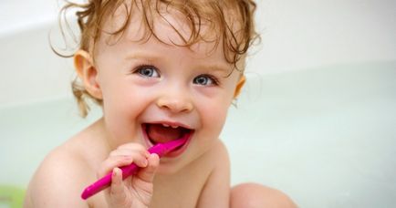 Как да си миете зъбите, когато децата започват да мият зъбите на детето си как да се научи детето да почисти