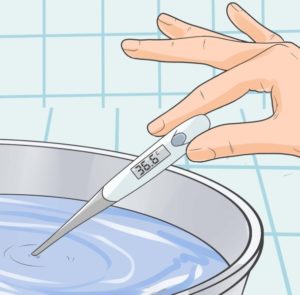 Как да се къпе новородено бебе първата баня, 10-важните правила за медийни отзиви