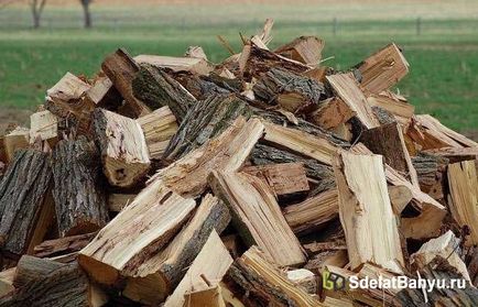 Как да се нагрява баня дърва за огрев на всички етапи от почистване с пара за разпалването на пещта