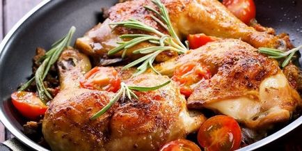 Пиле в тенджера в сметанов сос - рецепти за задушено пилешко месо със сос