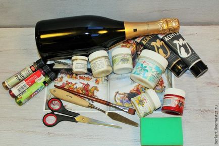 Майсторски клас на обличане бутилки шампанско в техниката на декупаж - Справедливи Masters - ръчно (декупаж с ръце) Майсторски клас на тоалетки бутилки шампанско в техниката на декупаж - Справедливи Masters - Hand